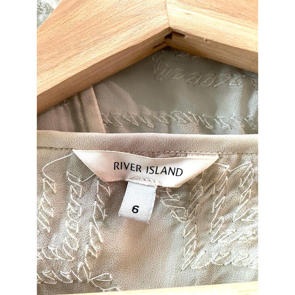 River Island - Sexy beige sequin open back sleeveless formal top women's size 6 - Picture 5 of 8